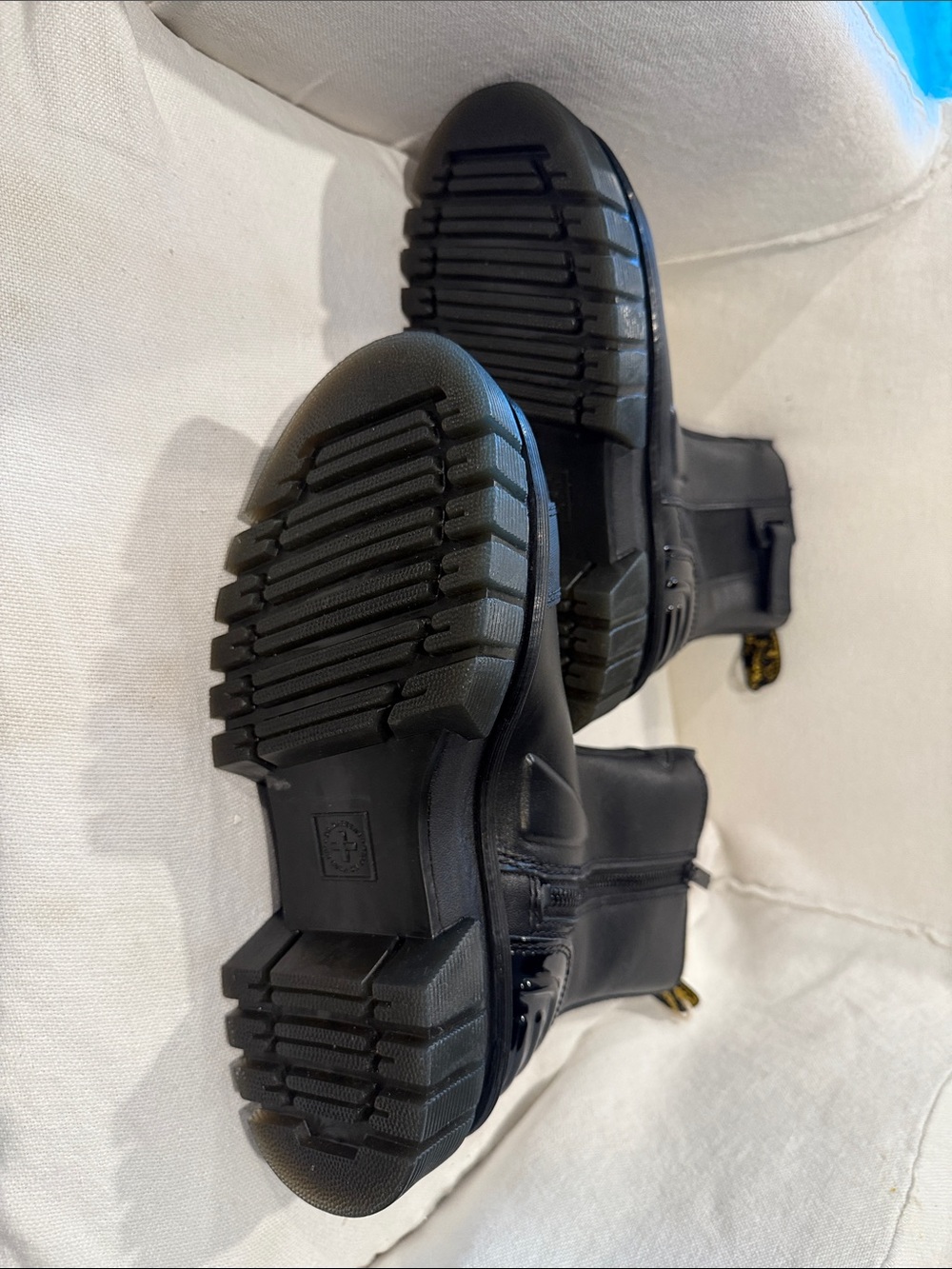 NWT:🔳 Audrick Chelsea Boot
Dr. Martens🔳 - Picture 6 of 10